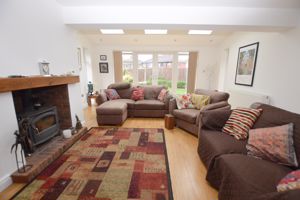 Lounge- click for photo gallery